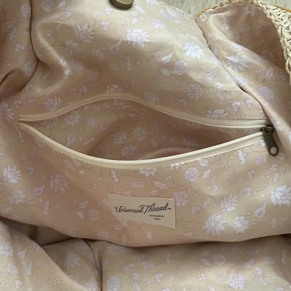 Universal Thread tote - Picture 5 of 9